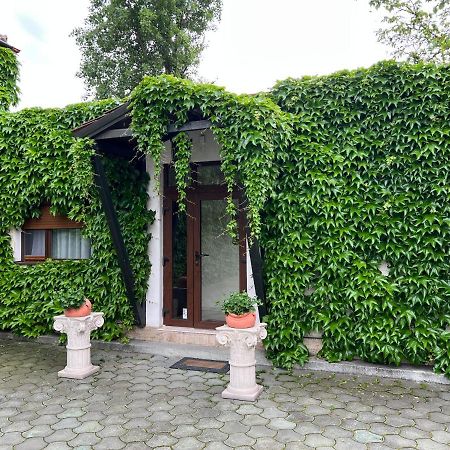 Vila Toscana Timisoara Ngoại thất bức ảnh